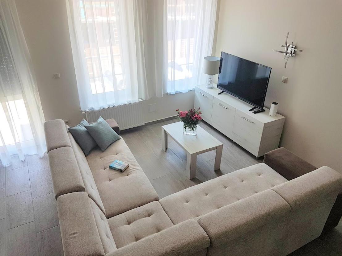 Silver Lodge Apartment 1 Eger Luaran gambar